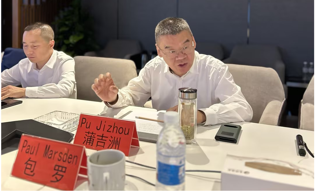 OI集團亞洲區總經理一行到四川天馬進行考察交流(圖7) OI集團亞洲區總經理一行到四川天馬進行考察交流(圖7)